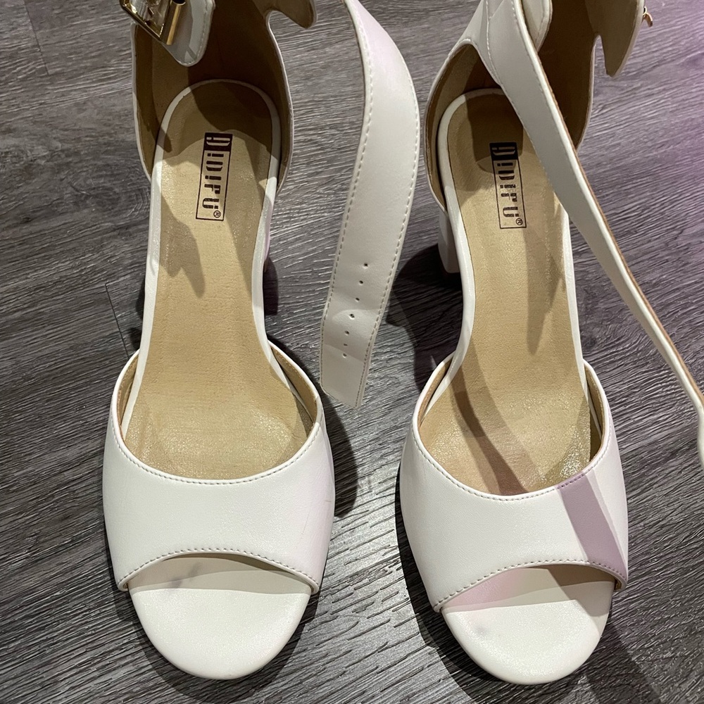 White Peep Toe Low Block Heels with Ankle Strap Sz 8.5